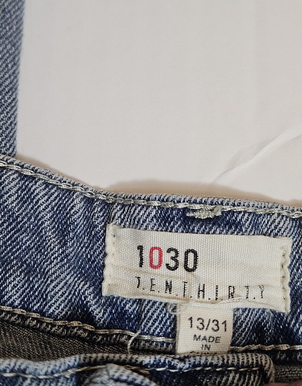 1030 T.E.N.T.H.I.R.T.Y Women's Straight Leg Blue Denim Jeans Pink Bow 13/31 - Picture 6 of 9